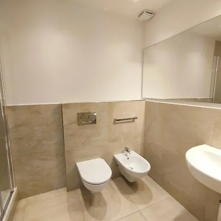 Fulvio House شقة
